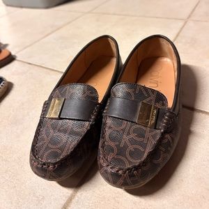 CALVIN KLEIN shoes size 8